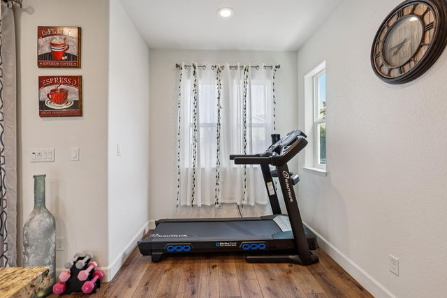 2371 Rio Grande Dr, Tracy, CA 95377
