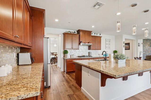 2371 Rio Grande Dr, Tracy, CA 95377