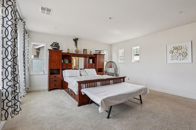 2371 Rio Grande Dr, Tracy, CA 95377