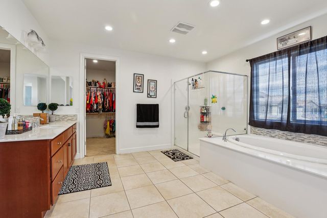 2371 Rio Grande Dr, Tracy, CA 95377