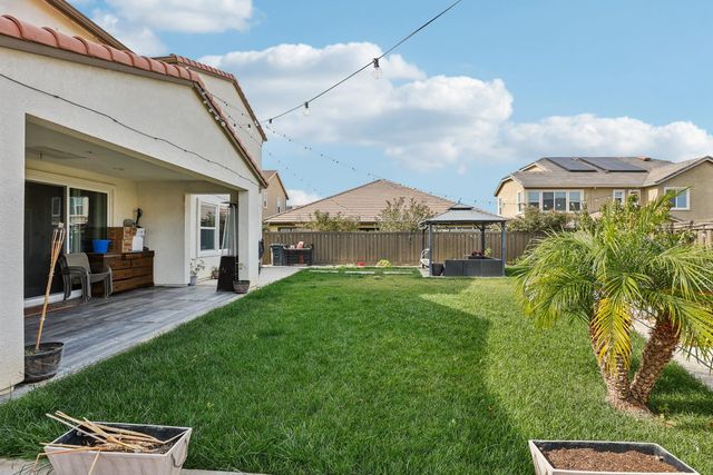 2371 Rio Grande Dr, Tracy, CA 95377