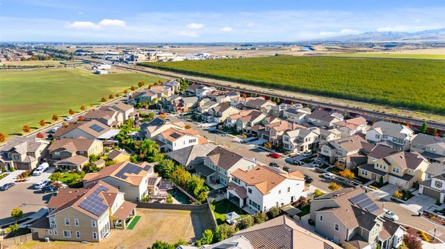 2371 Rio Grande Dr, Tracy, CA 95377