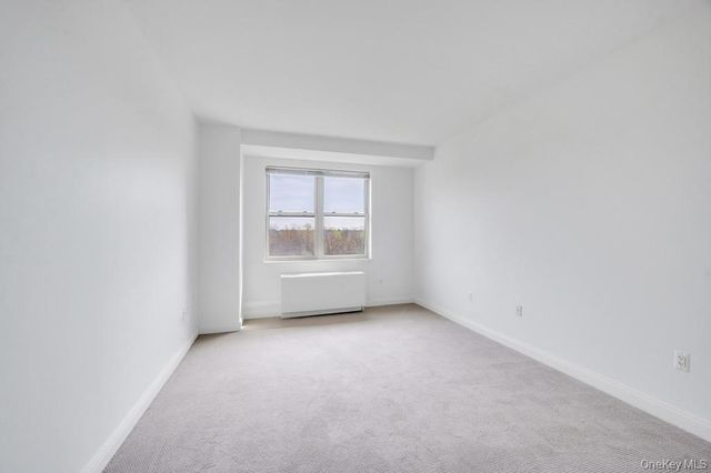 300 E Overlook 534, Port Washington, NY 11050