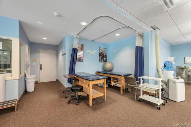 300 E Overlook 534, Port Washington, NY 11050