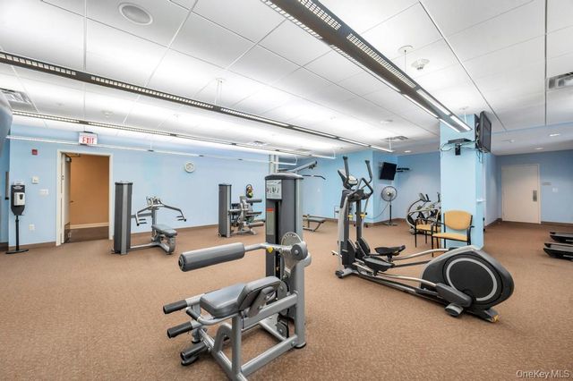 300 E Overlook 534, Port Washington, NY 11050