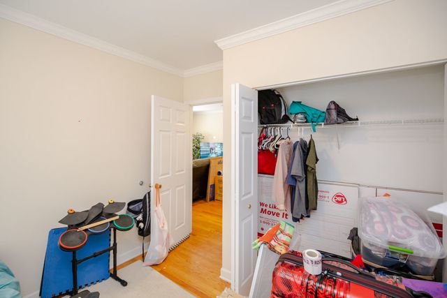 6301 N FRANCISCO Avenue 3, Chicago, IL 60659