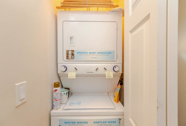 6301 N FRANCISCO Avenue 3, Chicago, IL 60659