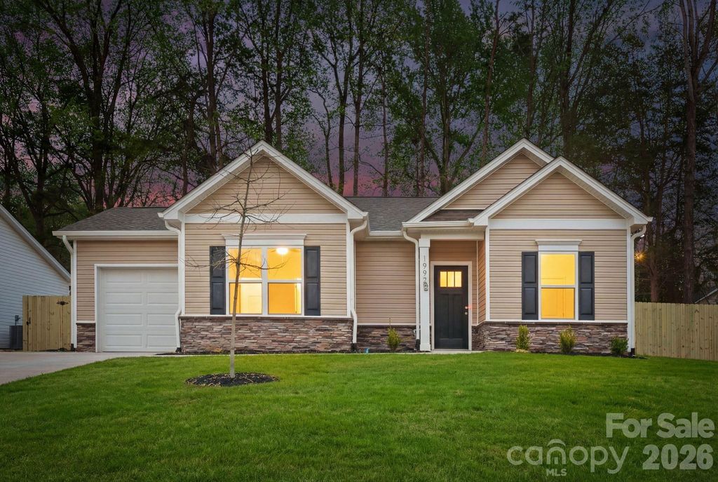 912 Bond Avenue, Gastonia, NC 28052
