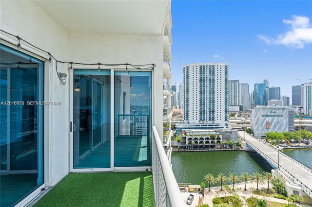 10 SW South River Dr 1504, Miami, FL 33130