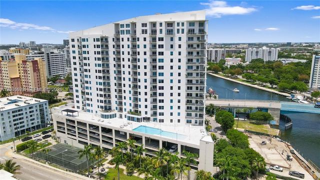 10 SW South River Dr 1504, Miami, FL 33130