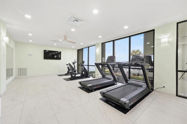 7310 Seawall Boulevard 1105, Galveston, TX 77551