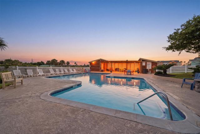7310 Seawall Boulevard 1105, Galveston, TX 77551