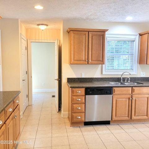 223 Longleaf Drive, West End, NC 27376