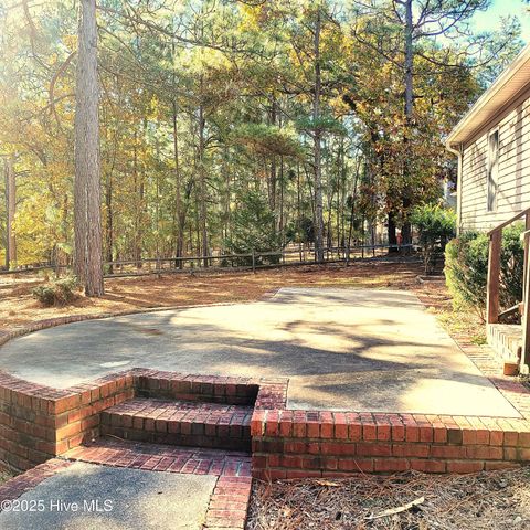 223 Longleaf Drive, West End, NC 27376