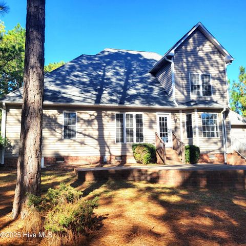 223 Longleaf Drive, West End, NC 27376