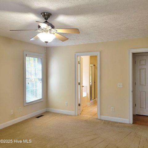 223 Longleaf Drive, West End, NC 27376