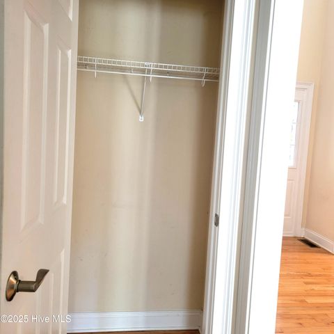 223 Longleaf Drive, West End, NC 27376