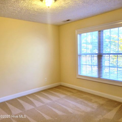 223 Longleaf Drive, West End, NC 27376