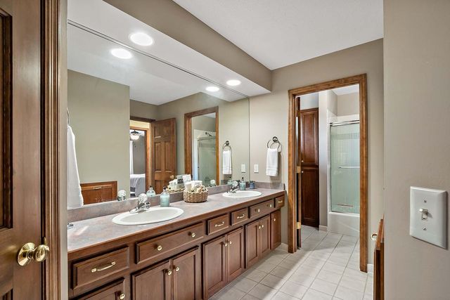 17854 Lanesboro Court, Lakeville, MN 55044