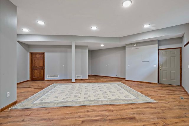 17854 Lanesboro Court, Lakeville, MN 55044