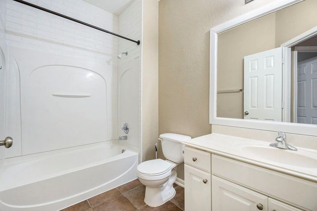 6185 Galloway Lane, League City, TX 77573