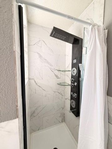 2602 Shark Circle, Texas City, TX 77591