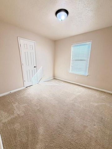 2602 Shark Circle, Texas City, TX 77591