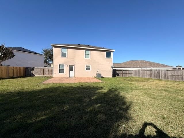 2602 Shark Circle, Texas City, TX 77591