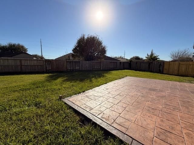 2602 Shark Circle, Texas City, TX 77591