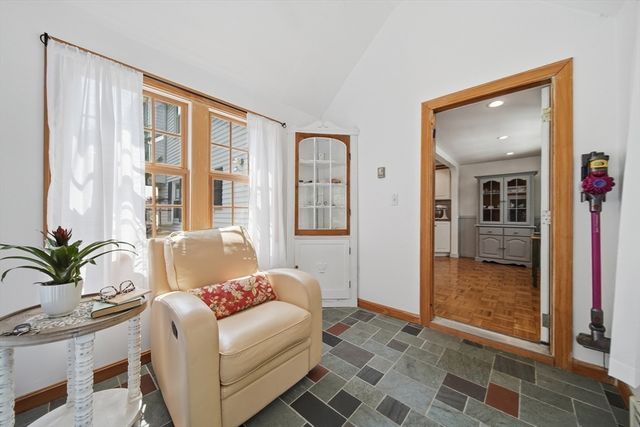 3 Linden Ave, Salem, MA 01970