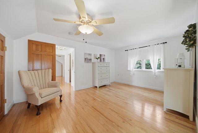 3 Linden Ave, Salem, MA 01970