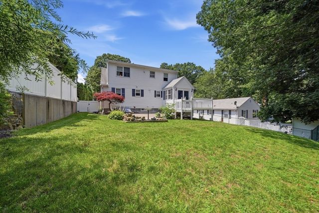 3 Linden Ave, Salem, MA 01970