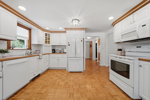 3 Linden Ave, Salem, MA 01970
