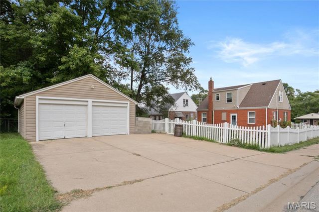 3601 Brown Road, St Louis, MO 63114