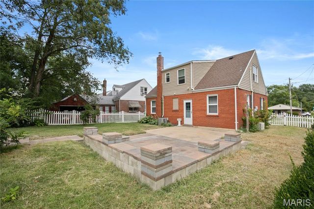 3601 Brown Road, St Louis, MO 63114