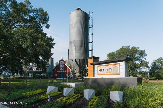 2998 ADELAIDE Road, Green Cove Springs, FL 32043