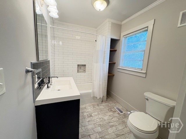 1709 Grove Street, Savannah, GA 31401