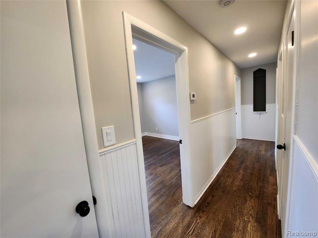 15705 Juliana Avenue, Eastpointe, MI 48021