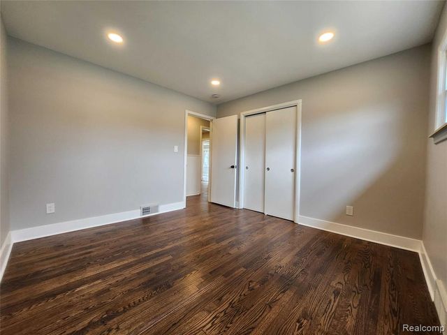 15705 Juliana Avenue, Eastpointe, MI 48021