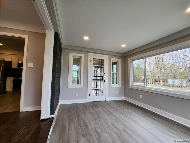 15705 Juliana Avenue, Eastpointe, MI 48021