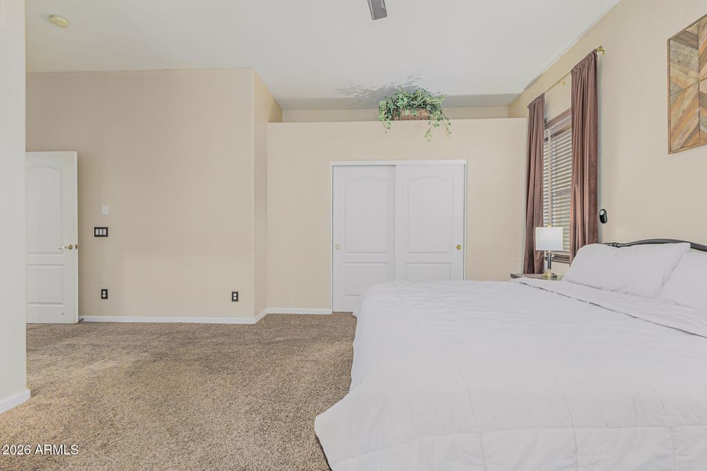 Image 33 of property listing at 2093 W GOLDMINE MOUNTAIN Drive, San Tan Valley, AZ 85144
