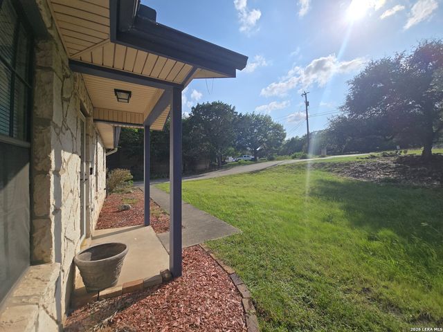 626 Solo St, San Antonio, TX 78260