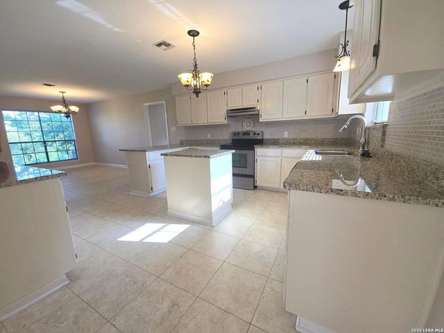 626 Solo St, San Antonio, TX 78260