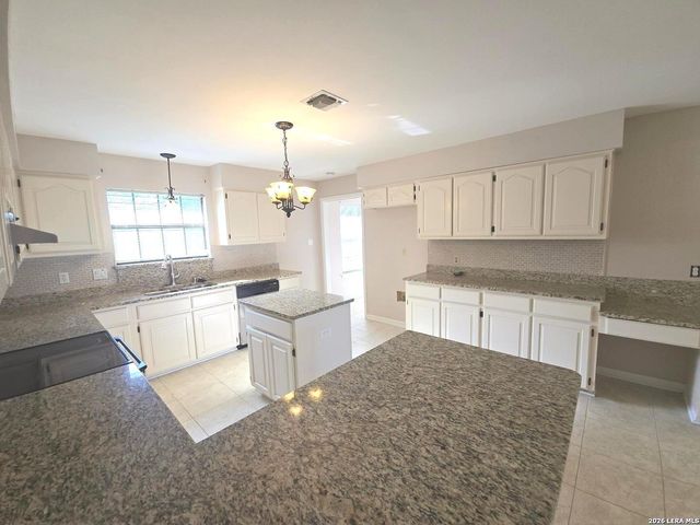 626 Solo St, San Antonio, TX 78260