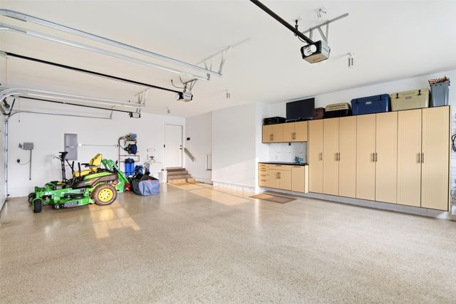 8435 NW 31st Court, Ankeny, IA 50023