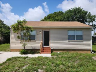 210 NW 13th Avenue, Delray Beach, FL 33444