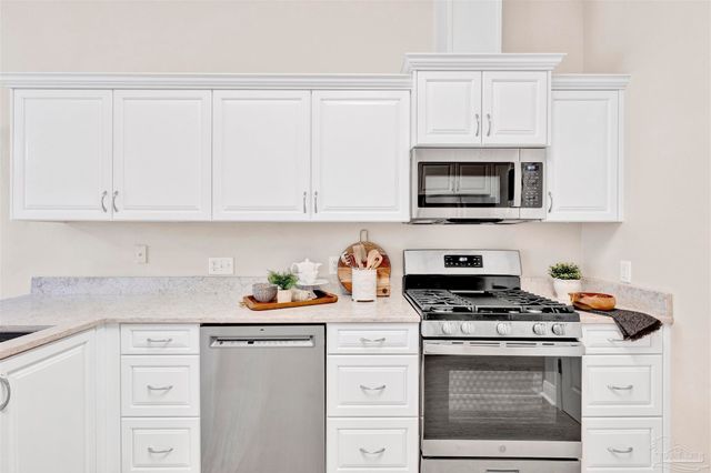 522 Shiloh Dr, Pensacola, FL 32503