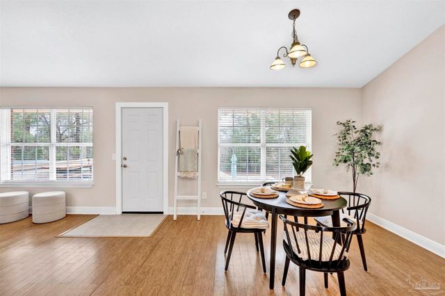 522 Shiloh Dr, Pensacola, FL 32503