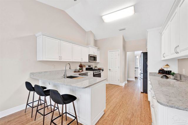 522 Shiloh Dr, Pensacola, FL 32503