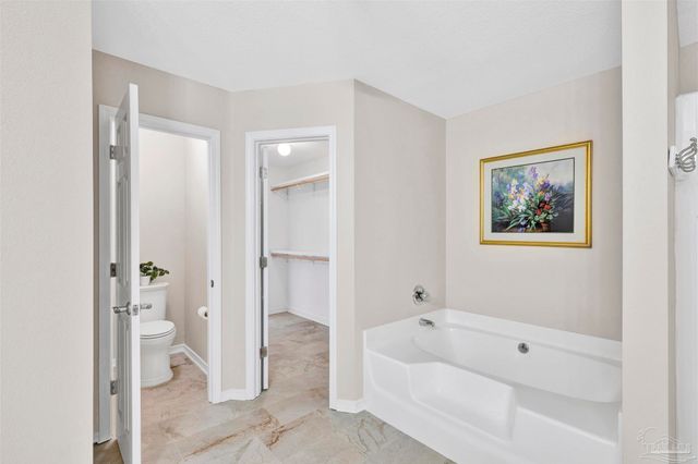 522 Shiloh Dr, Pensacola, FL 32503